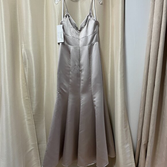 Hailey Paige Occasions Silver Bridesmaid/Event Dress Size 12 Never Worn - Picture 5 of 8